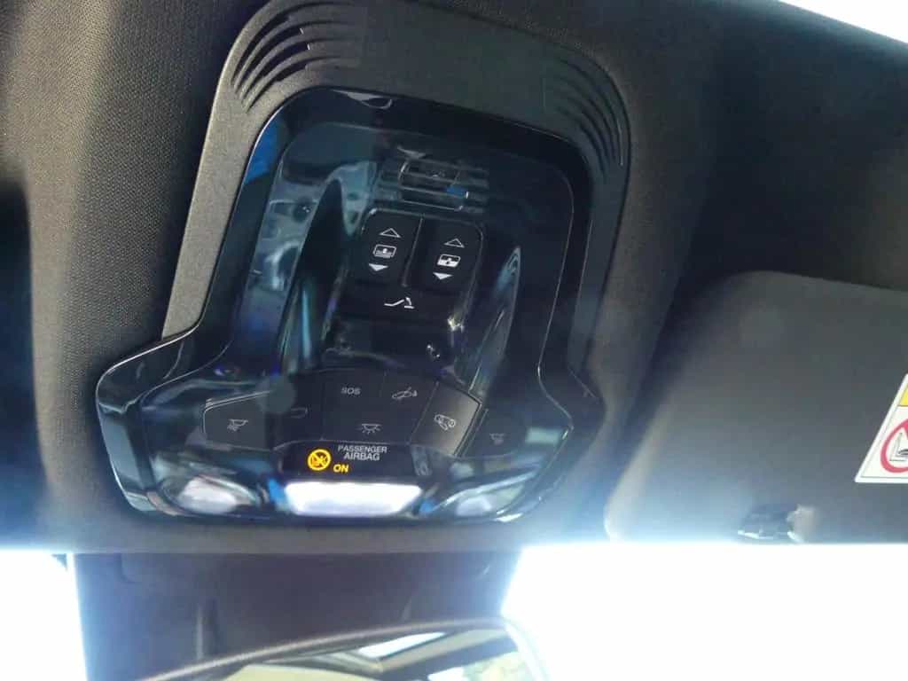 Alfa Romeo Stelvio VELOCE 2.0 TURBO Q4 PANO KAMERA XENON AL 12/2021-photo-15