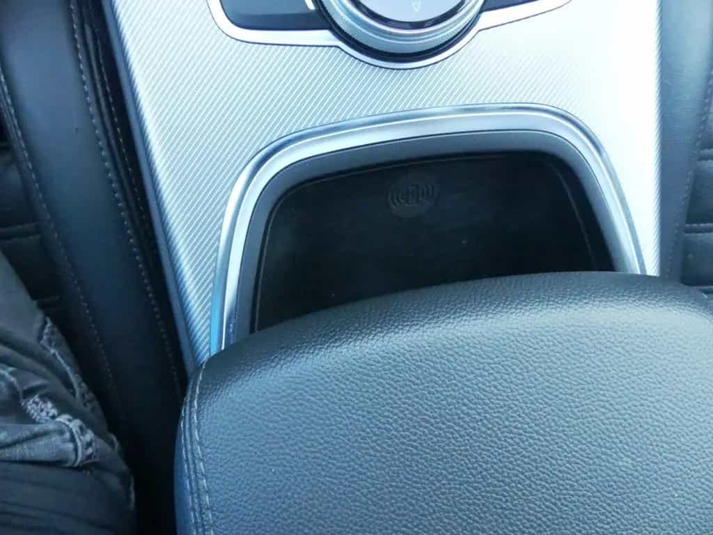 Alfa Romeo Stelvio VELOCE 2.0 TURBO Q4 PANO KAMERA XENON AL 12/2021-photo-9