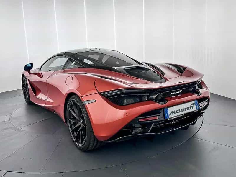 McLaren 720S Coupe - McLaren Milano 07/2022-photo-2