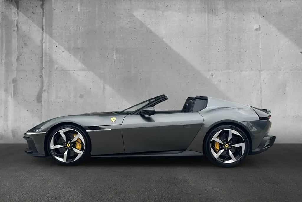 Ferrari 12Cilindri Spider*Daytona*Carbon*LED*Lift*2026* 01/2026-photo-2