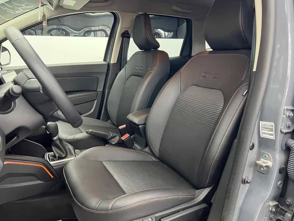 Dacia Duster 1.3 TCE KAT Extreme 05/2023-photo-14
