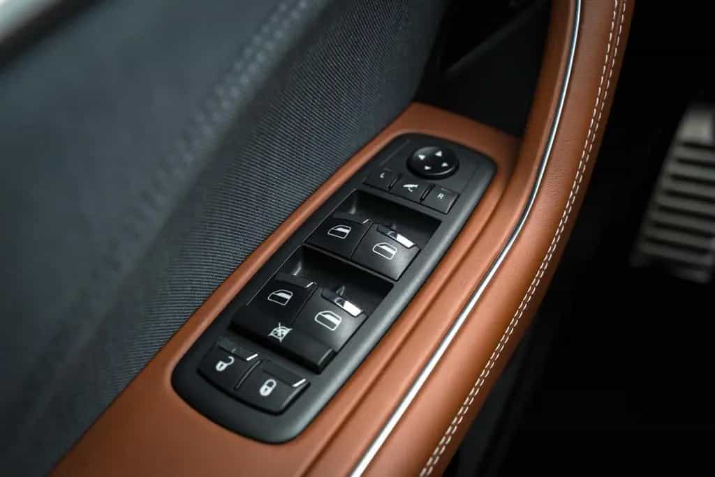 Maserati Levante Benzin 3.0 V6 316kW S GRANLUSSO SQ4 11/2019-photo-21