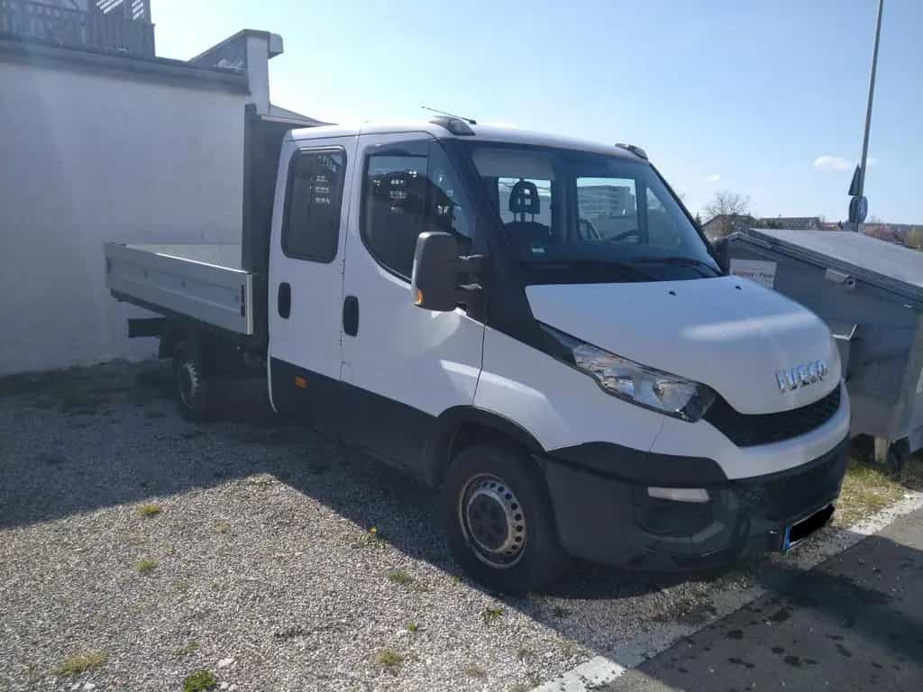 Iveco Daily-Pritsche 08/2016-photo-7