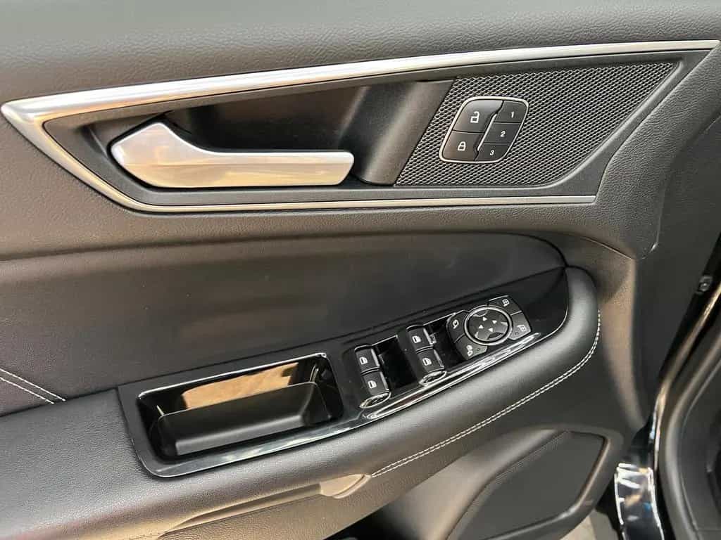 Ford Edge 2.0 TDCi Bi-Turbo KAT Sport 4x4 Android Aut 06/2017-photo-36