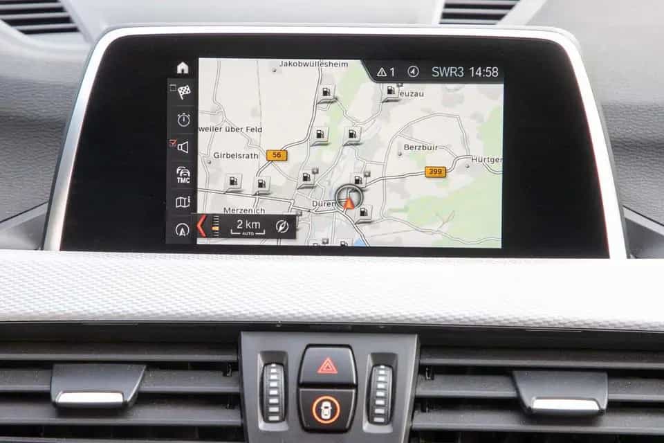 BMW X1 xDrive20i M Sportpaket AHK Navi PDC LED Klima 03/2018-photo-12
