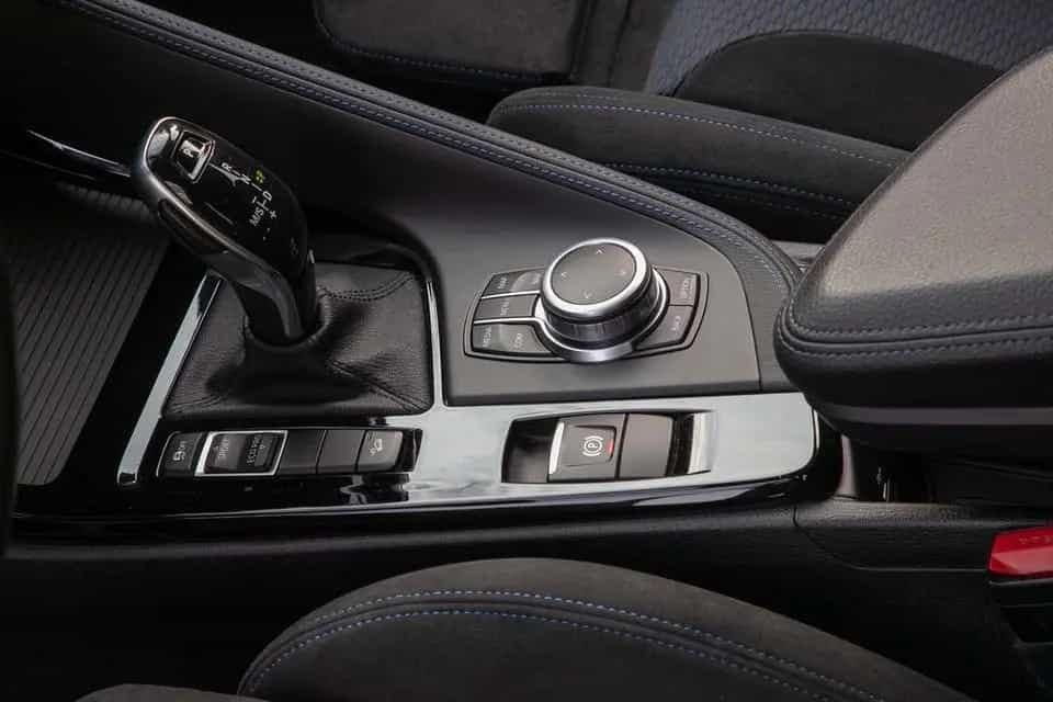 BMW X1 xDrive20i M Sportpaket AHK Navi PDC LED Klima 03/2018-photo-8