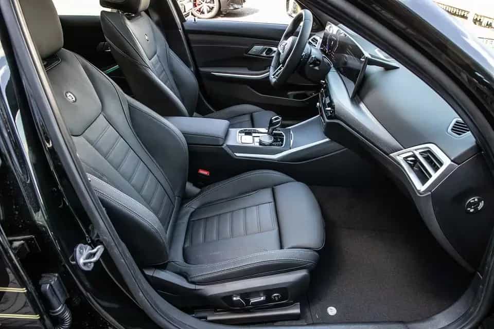 ALPINA D3 S 3.0 Allrad HUD 360 Pano har/kar Leder 360 null-photo-2