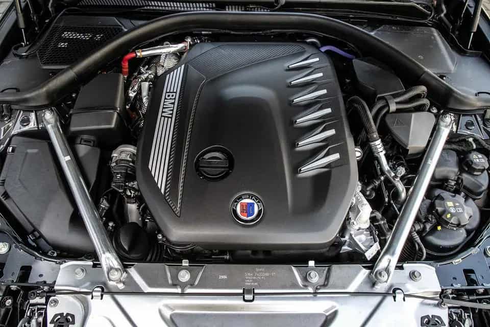 ALPINA D3 S 3.0 Allrad Touring 360 KAM Pano AHK SHZ HUD null-photo-17