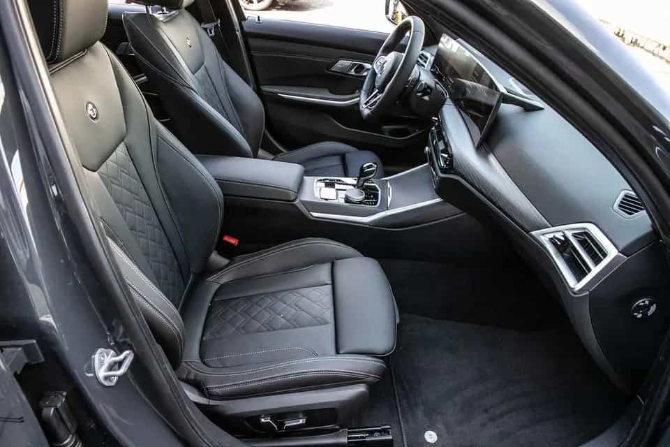 ALPINA D3 S 3.0 Allrad Touring 360 KAM Pano AHK SHZ HUD null-photo-2