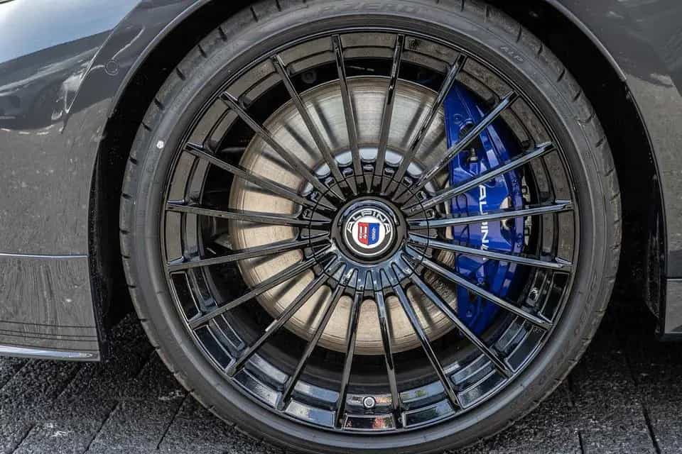 ALPINA D3 S 3.0 Allrad Touring 360 KAM Pano AHK SHZ HUD null-photo-5