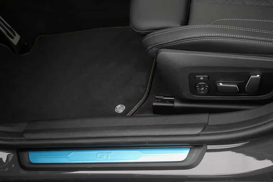 ALPINA B3 3.0 Allrad GT PANO HUD 360KAM AHK LED null-photo-11