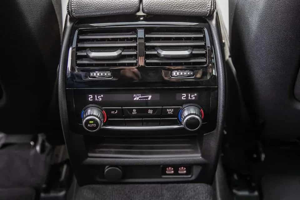 BMW 530 d xDrive Touring Luxury Line Panod. AHK adLED 03/2023-photo-12