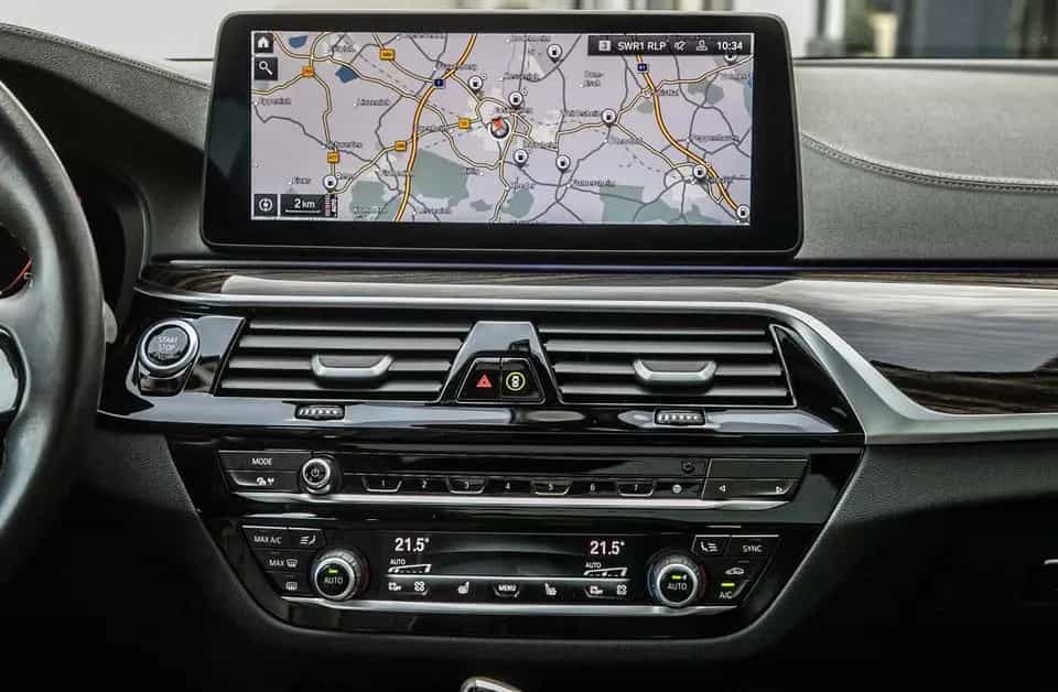 BMW 530 d xDrive Touring Luxury Line Panod. AHK adLED 03/2023-photo-14