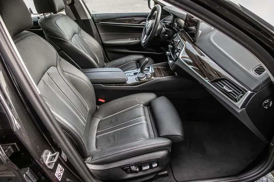 BMW 530 d xDrive Touring Luxury Line Panod. AHK adLED 03/2023-photo-2