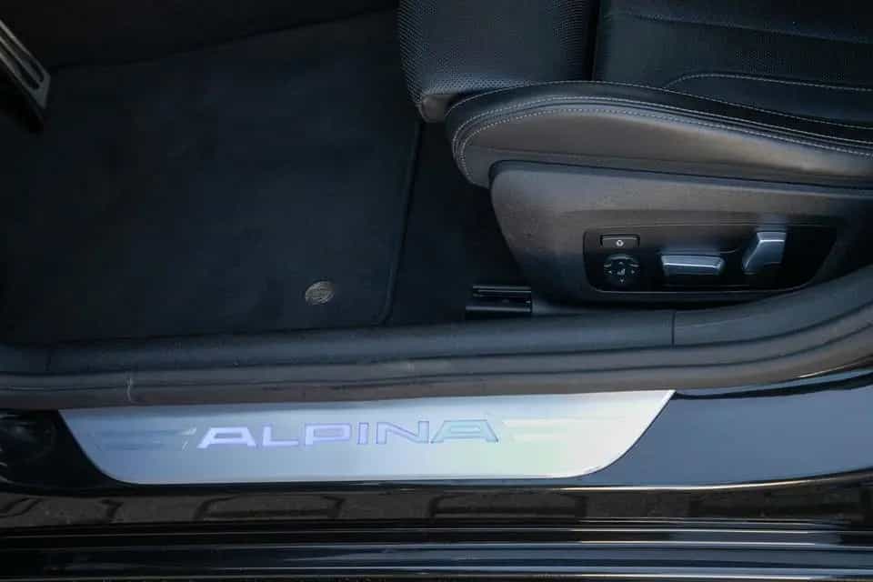 ALPINA B8 4.4 Bi-Turbo Navi HeadUp Pano Laser 360° H/K 10/2023-photo-9