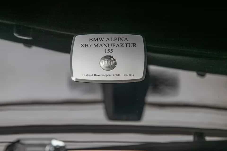 ALPINA XB7 4.4 Manufaktur Allrad HUD AHK Pano 360 B&W null-photo-18