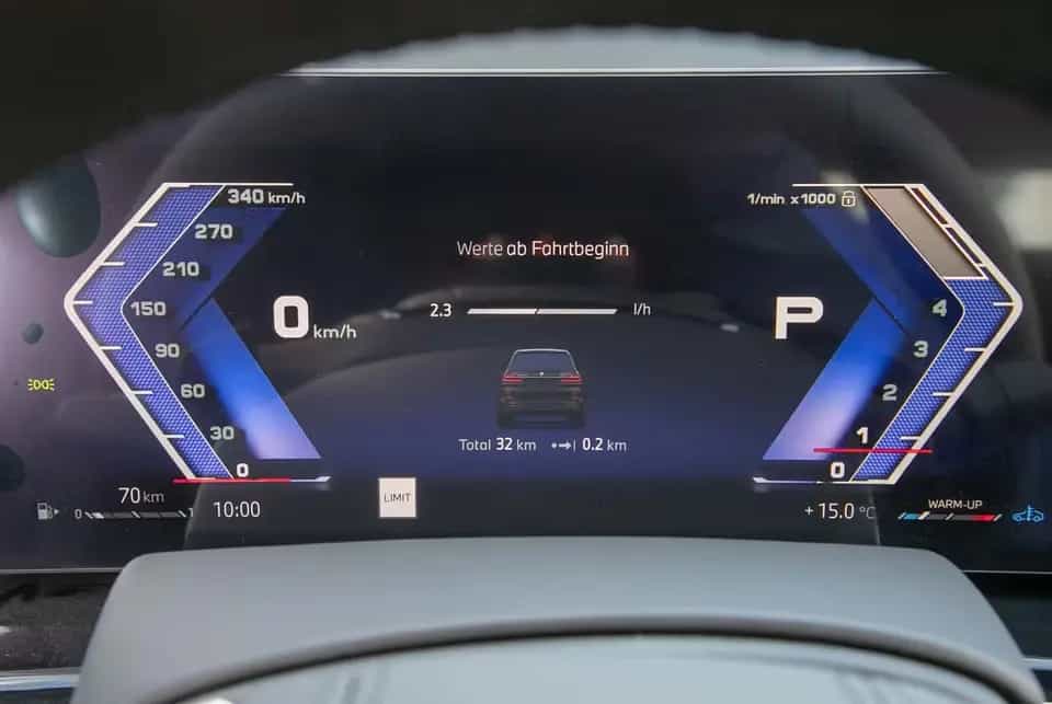 ALPINA XB7 4.4 Manufaktur Allrad HUD AHK Pano 360 B&W null-photo-6