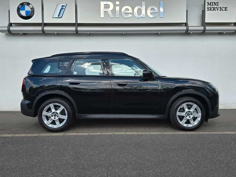 MINI Countryman C (Cooper) Countryman C Classic Trim PaketM Head-Up Navi 05/2025-photo-1
