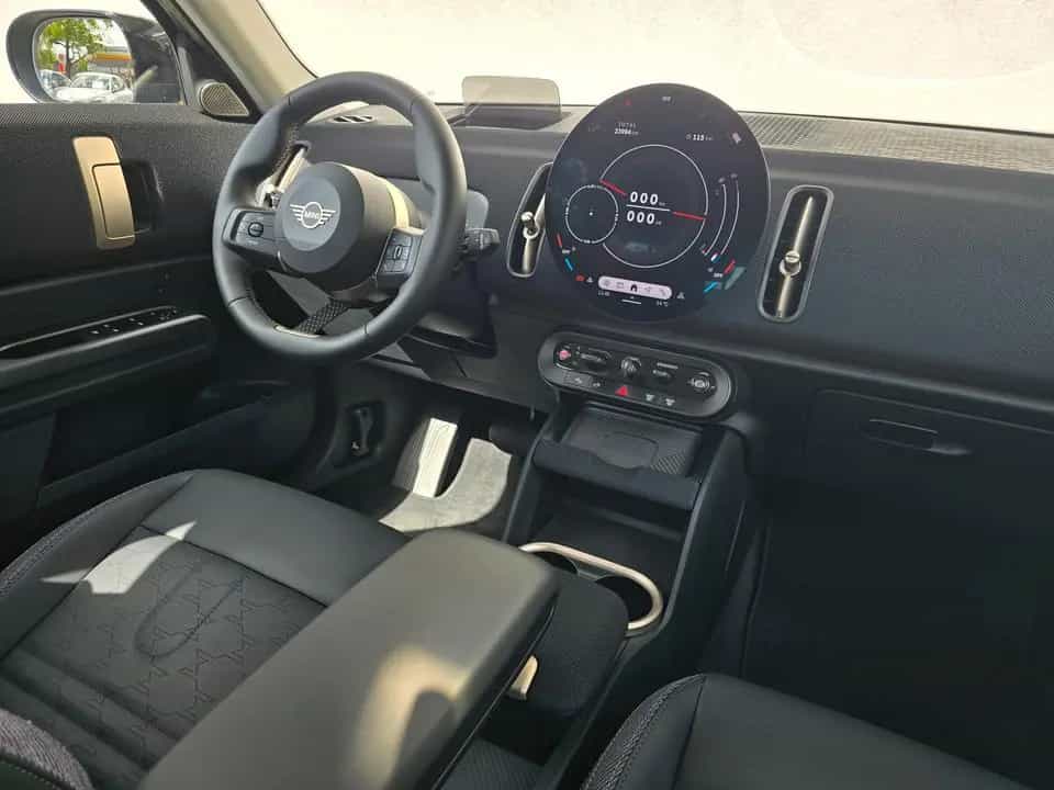 MINI Countryman C (Cooper) Countryman C Classic Trim PaketM Head-Up Navi 05/2025-photo-3