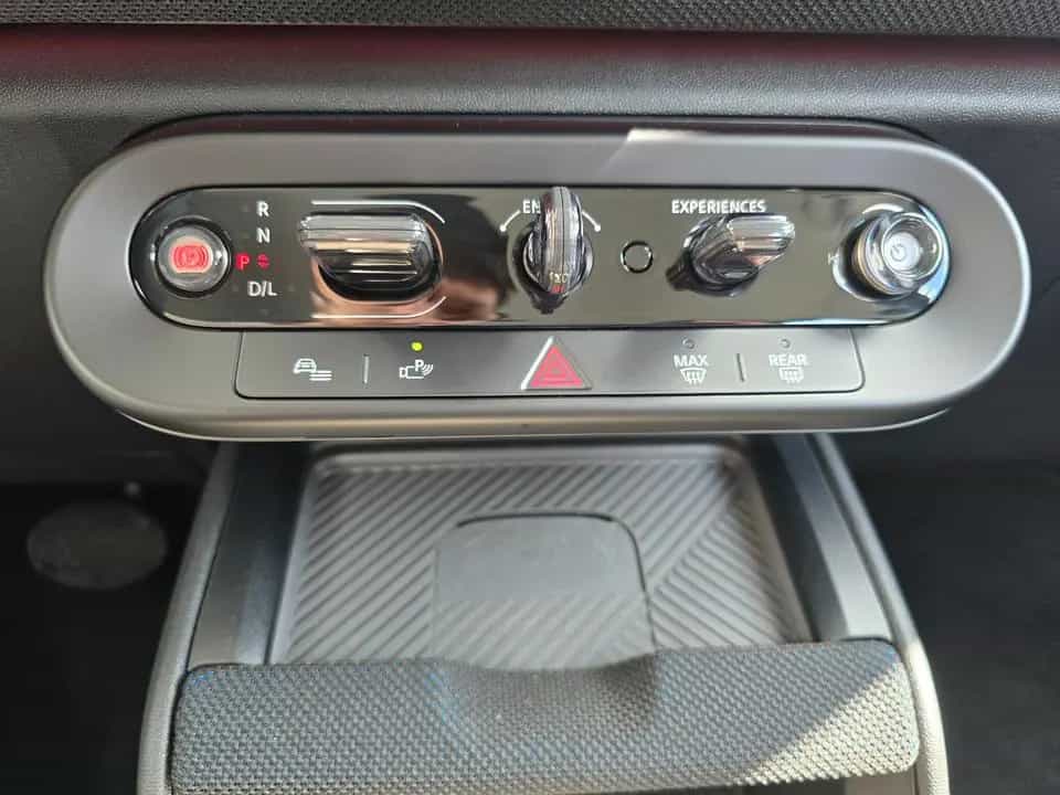MINI Countryman C (Cooper) Countryman C Classic Trim PaketM Head-Up Navi 05/2025-photo-9