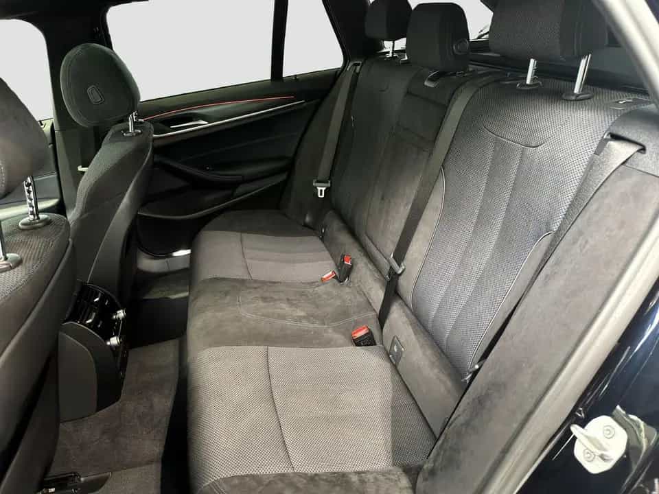 BMW 520 d xDrive Touring M Sport Pano AdLED AHK 12/2021-photo-12