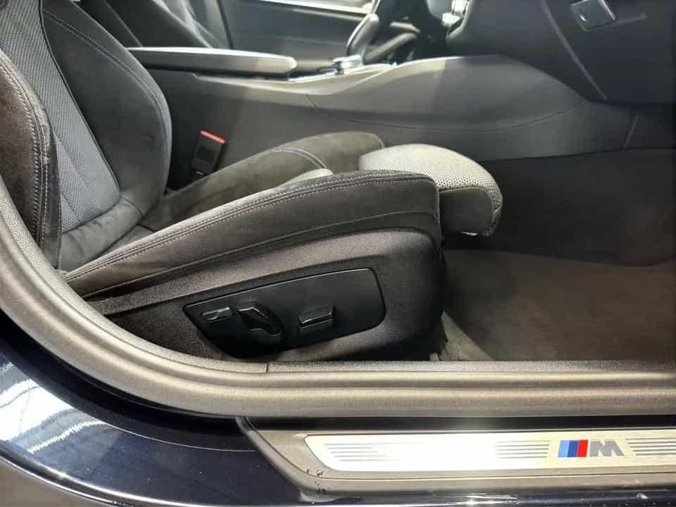 BMW 520 d xDrive Touring M Sport Pano AdLED AHK 12/2021-photo-16