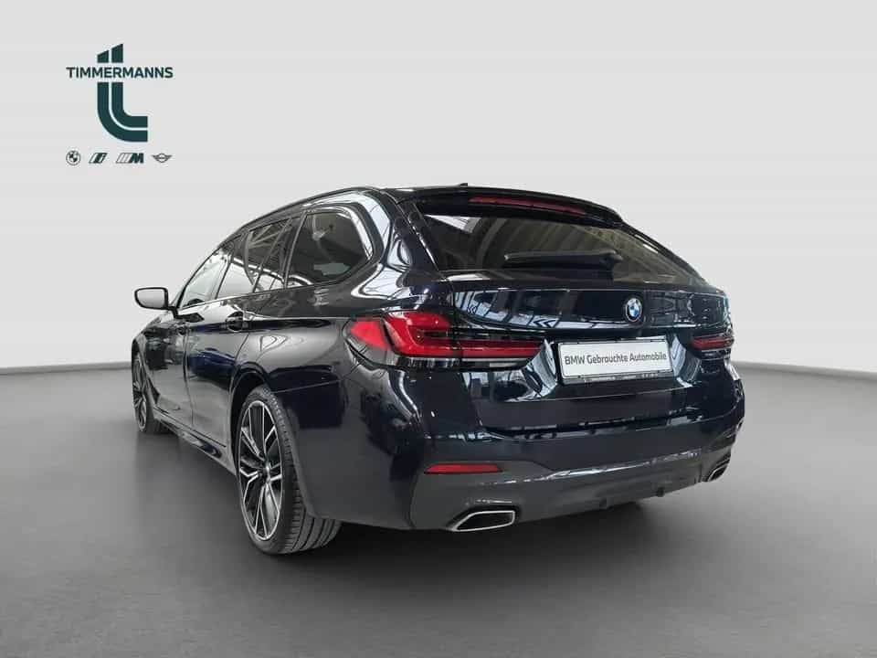 BMW 520 d xDrive Touring M Sport Pano AdLED AHK 12/2021-photo-2