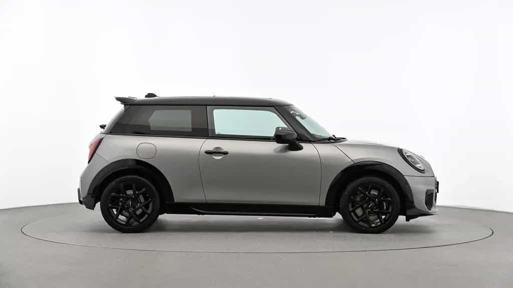 MINI Cooper S 11/2024-photo-3