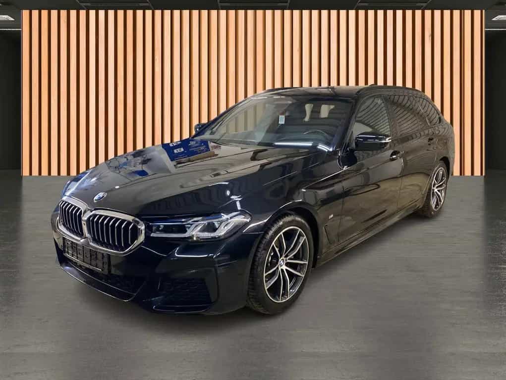 BMW 5 Series 520 dA xDrive M Sport*Pano*KeyGo*DAB*Hifi 04/2023-photo-1