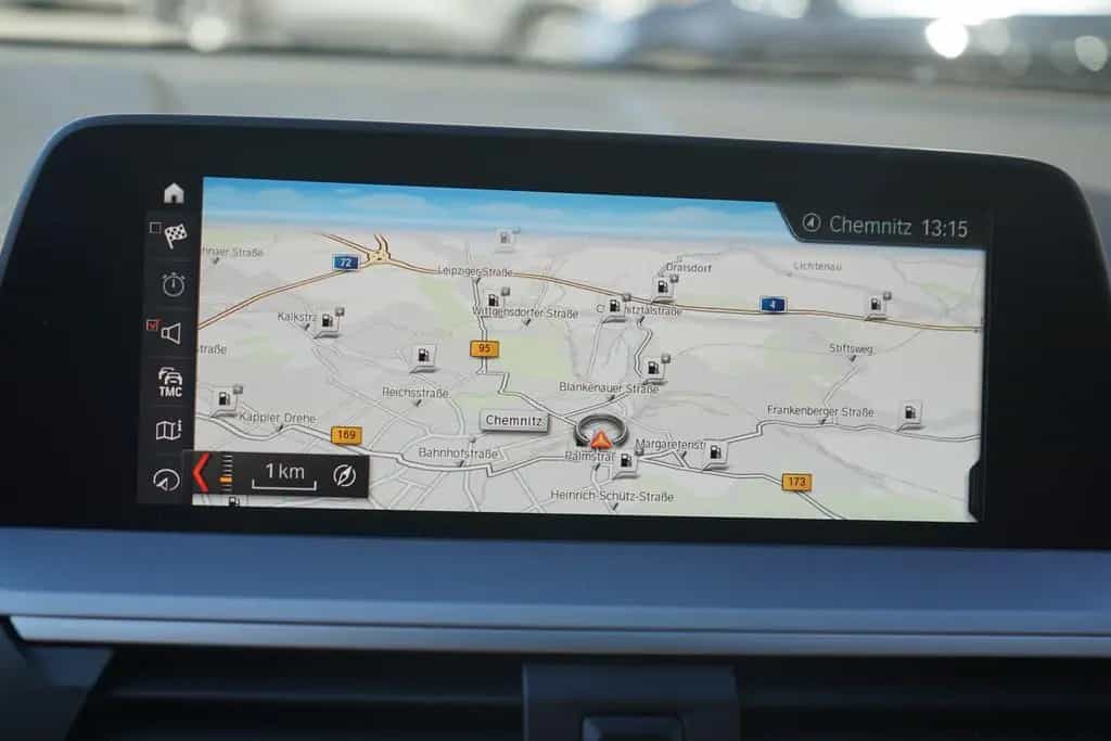 BMW X3 xDrive 20 i Advantage Xenon Navi Sitzheizung 01/2020-photo-11