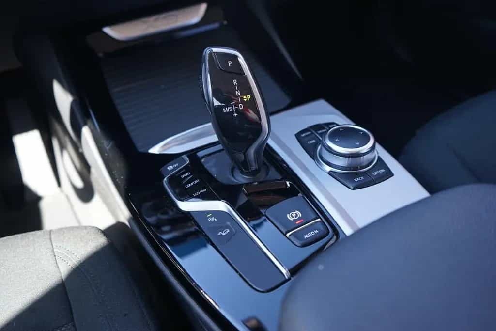 BMW X3 xDrive 20 i Advantage Xenon Navi Sitzheizung 01/2020-photo-15
