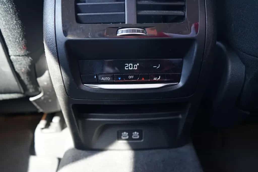 BMW X3 xDrive 20 i Advantage Xenon Navi Sitzheizung 01/2020-photo-32