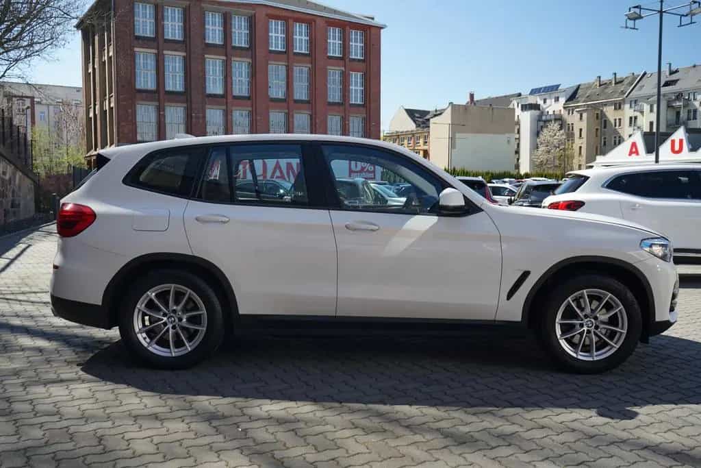 BMW X3 xDrive 20 i Advantage Xenon Navi Sitzheizung 01/2020-photo-6