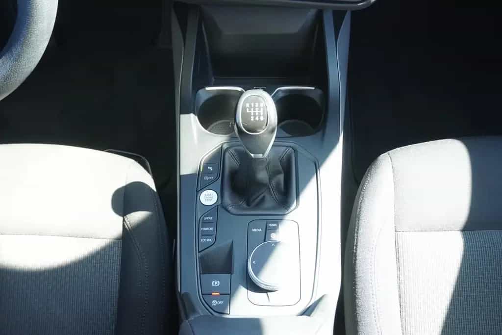 BMW 118 i Advantage Tempomat Sitzheizung PDC 02/2021-photo-17