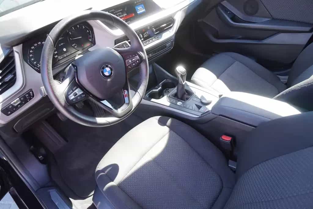 BMW 118 i Advantage Tempomat Sitzheizung PDC 02/2021-photo-19