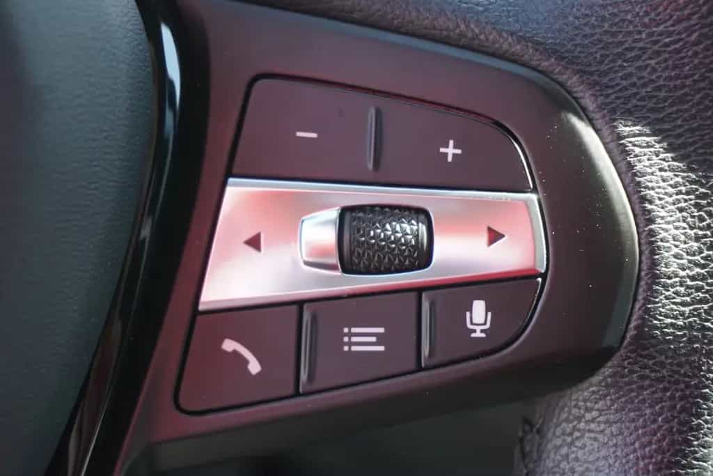 BMW 118 i Advantage Tempomat Sitzheizung PDC 02/2021-photo-22
