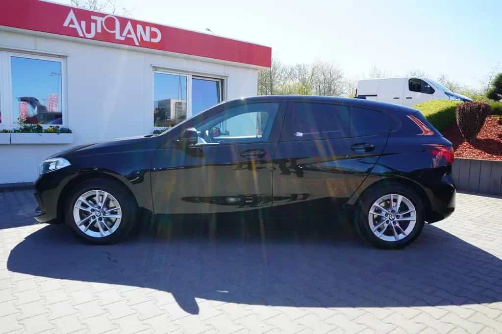 BMW 118 i Advantage Tempomat Sitzheizung PDC 02/2021-photo-3
