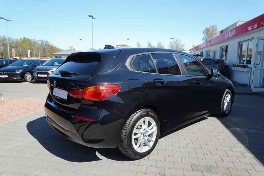 BMW 118 i Advantage Tempomat Sitzheizung PDC 02/2021-photo-5