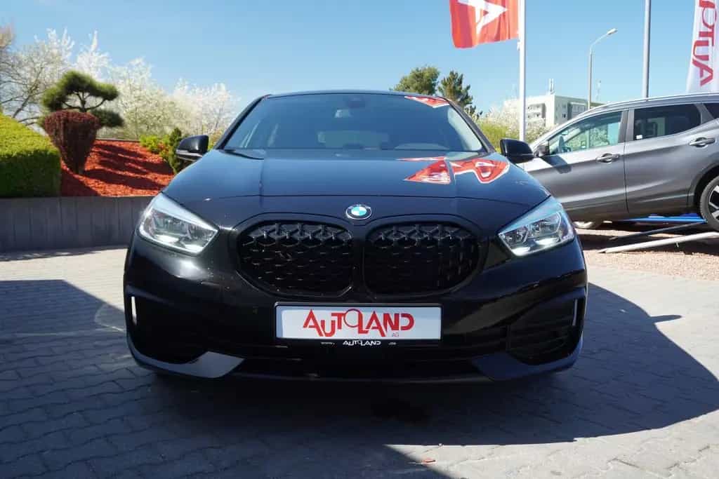 BMW 118 i Advantage Tempomat Sitzheizung PDC 02/2021-photo-7