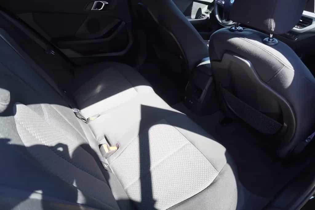 BMW 118 i Advantage Tempomat Sitzheizung PDC 02/2021-photo-9