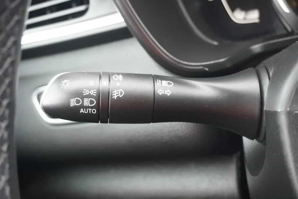 Renault Kadjar 1.3 TCE Bose Edition LED Navi Totwinkel 11/2019-photo-18