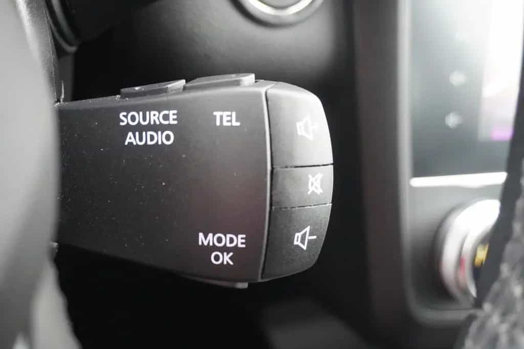 Renault Kadjar 1.3 TCE Bose Edition LED Navi Totwinkel 11/2019-photo-20