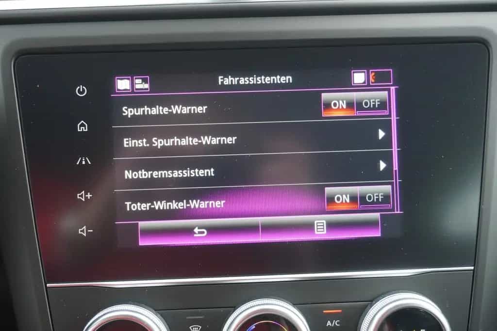 Renault Kadjar 1.3 TCE Bose Edition LED Navi Totwinkel 11/2019-photo-22