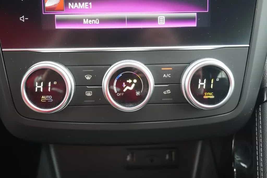 Renault Kadjar 1.3 TCE Bose Edition LED Navi Totwinkel 11/2019-photo-25