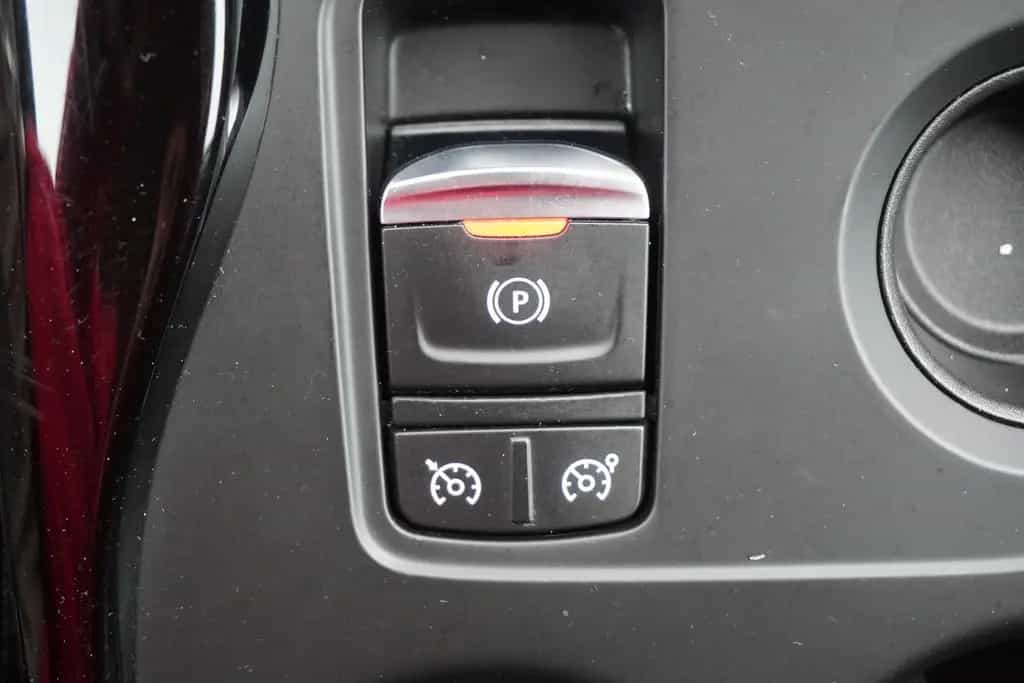 Renault Kadjar 1.3 TCE Bose Edition LED Navi Totwinkel 11/2019-photo-27