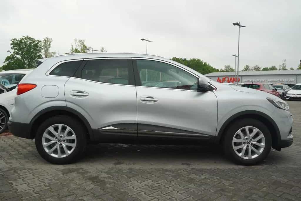 Renault Kadjar 1.3 TCE Bose Edition LED Navi Totwinkel 11/2019-photo-6