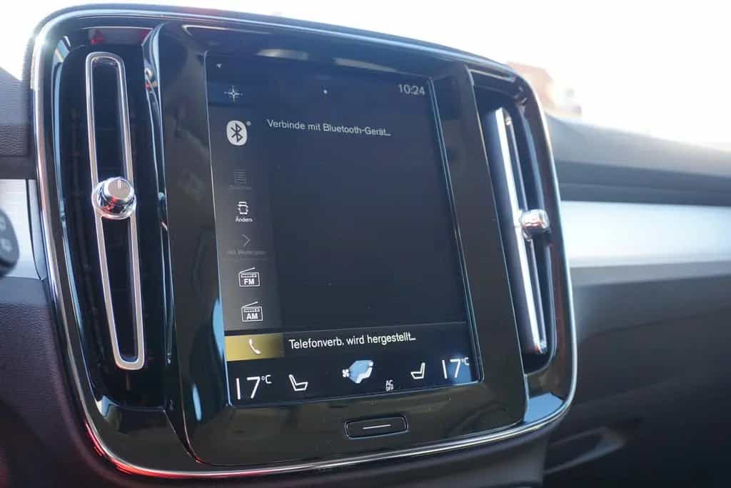 Volvo XC40 1.5 Momentum Pro 2WD LED Navi AHK Kamera 12/2019-photo-11