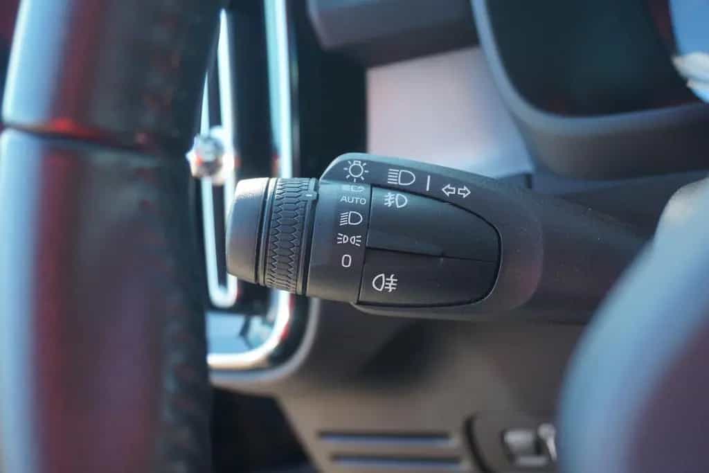 Volvo XC40 1.5 Momentum Pro 2WD LED Navi AHK Kamera 12/2019-photo-21