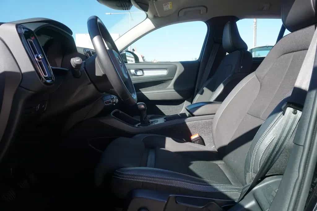 Volvo XC40 1.5 Momentum Pro 2WD LED Navi AHK Kamera 12/2019-photo-27