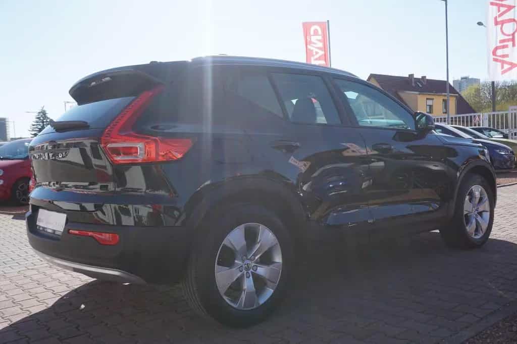 Volvo XC40 1.5 Momentum Pro 2WD LED Navi AHK Kamera 12/2019-photo-4